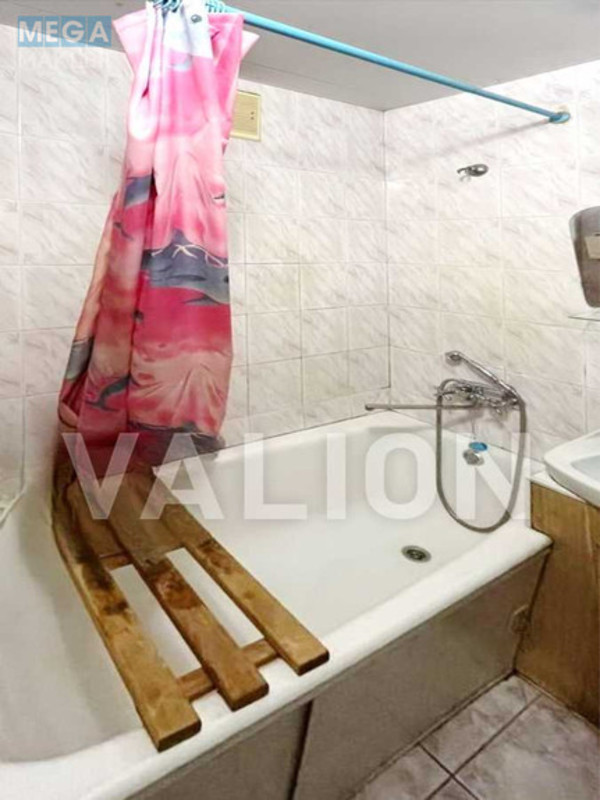 Продаж 3 кімнатної квартири (61/39/6,5), 6 пов. 9 пов. будинку, <a class="location-link" href="/kiev/" title="Недвижимость Київ">Київ</a>, <a class="location-link" href="/kiev/svyatoshinskij/" title="Недвижимость Святошинський район">Святошинський р-н</a>, Ромена Роллана бульв., 5/8 (изображение 11)