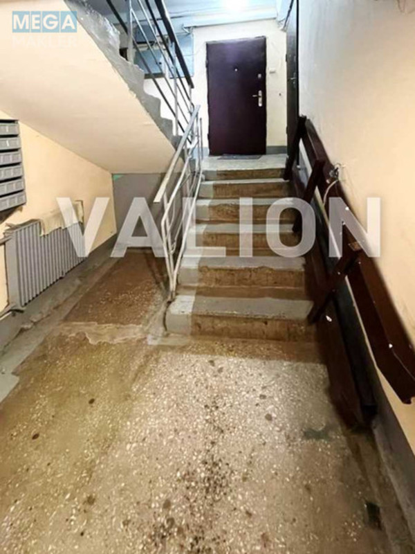 Продаж 3 кімнатної квартири (61/39/6,5), 6 пов. 9 пов. будинку, <a class="location-link" href="/kiev/" title="Недвижимость Київ">Київ</a>, <a class="location-link" href="/kiev/svyatoshinskij/" title="Недвижимость Святошинський район">Святошинський р-н</a>, Ромена Роллана бульв., 5/8 (изображение 13)