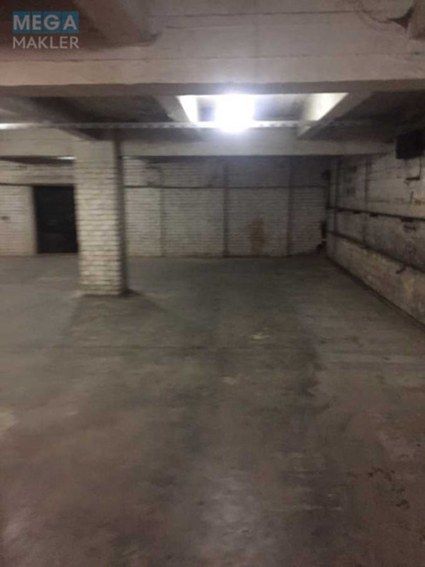 Оренда комерційної нерухомості, 393 кв.м, под склад, <a class="location-link" href="/kiev/" title="Недвижимость Київ">Київ</a>, <a class="location-link" href="/kiev/solomenskij/" title="Недвижимость Солом'янський район">Солом'янський р-н</a>, Радищева ул. (изображение 4)