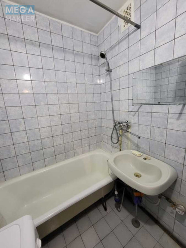 Оренда 1 кімнатної квартири, <a class="location-link" href="/kiev/" title="Недвижимость Київ">Київ</a>, <a class="location-link" href="/kiev/desnyanskij/" title="Недвижимость Деснянський район">Деснянський р-н</a>, Леоніда Бикова бульв., 5 (изображение 8)