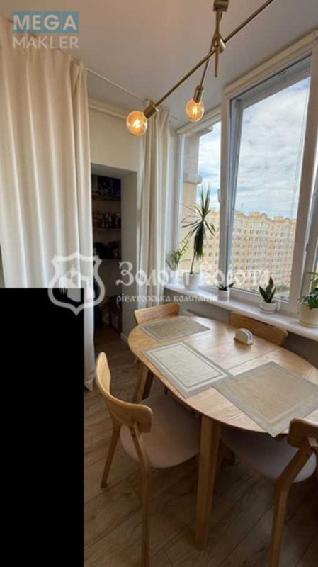 Продаж 2 кімнатної квартири (67/35/19), 8 пов. 10 пов. будинку, <a class="location-link" href="/sofievskaya-borshagovka/" title="Недвижимость Софіївська Борщагівка">Софіївська Борщагівка</a>, Зелена, 8 (изображение 5)