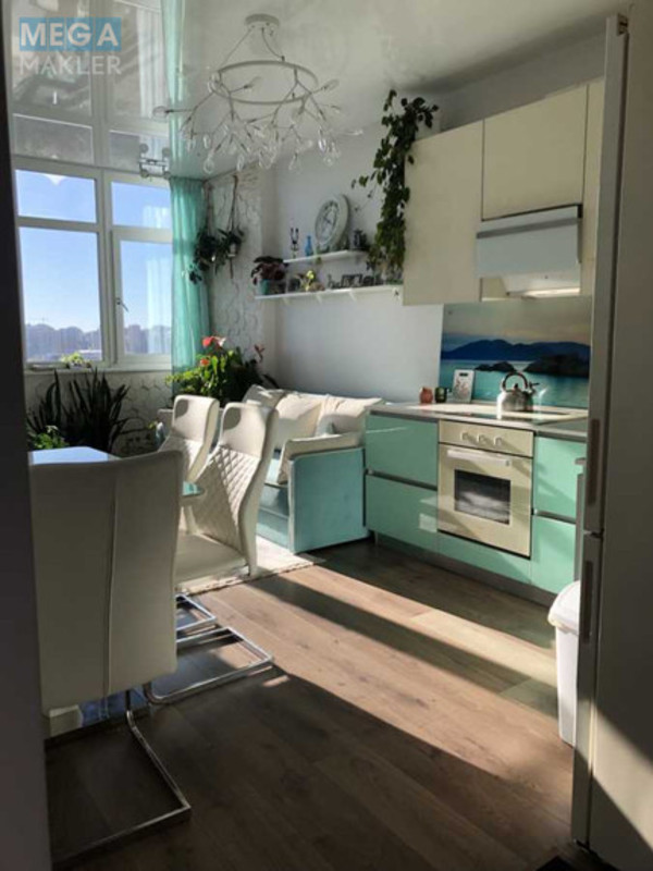 Продаж 3 кімнатної квартири (110/55/15), 17 пов. 24 пов. будинку, <a class="location-link" href="/odessa/" title="Недвижимость Одеса">Одеса</a>, <a class="location-link" href="/odessa/primorskij/" title="Недвижимость Приморський район">Приморський р-н</a>, Французский бульвар (изображение 3)