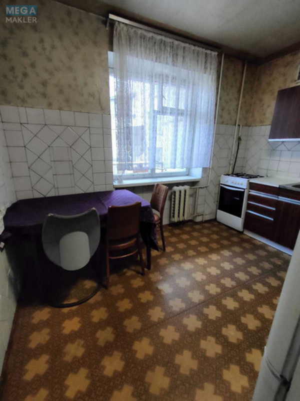 Оренда 2 кімнатної квартири, <a class="location-link" href="/kiev/" title="Недвижимость Київ">Київ</a>, <a class="location-link" href="/kiev/shevchenkovskij/" title="Недвижимость Шевченківський район">Шевченківський р-н</a>, Вячеслава Чорновола вул., 33/30 (изображение 4)