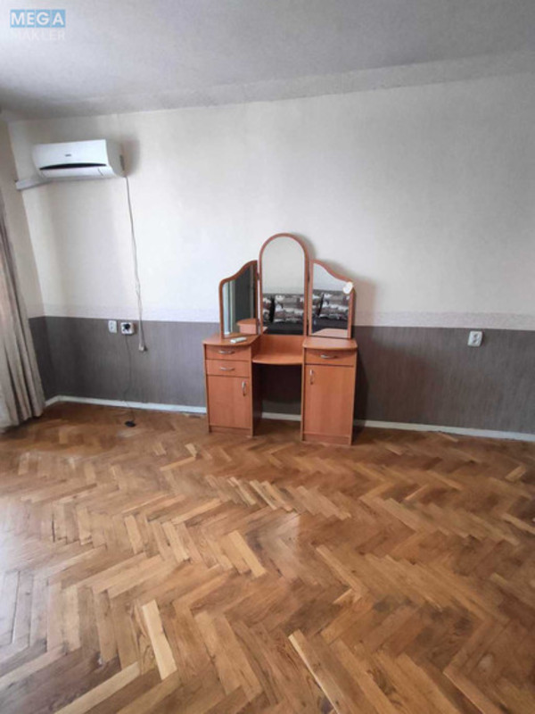 Оренда 2 кімнатної квартири, <a class="location-link" href="/kiev/" title="Недвижимость Київ">Київ</a>, <a class="location-link" href="/kiev/shevchenkovskij/" title="Недвижимость Шевченківський район">Шевченківський р-н</a>, Вячеслава Чорновола вул., 33/30 (изображение 9)