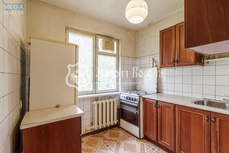Продаж 2 кімнатної квартири (45/29/6), 5 пов. 5 пов. будинку, <a class="location-link" href="/kiev/" title="Недвижимость Київ">Київ</a>, <a class="location-link" href="/kiev/svyatoshinskij/" title="Недвижимость Святошинський район">Святошинський р-н</a>, Академіка Туполєва вул., 7 (изображение 6)