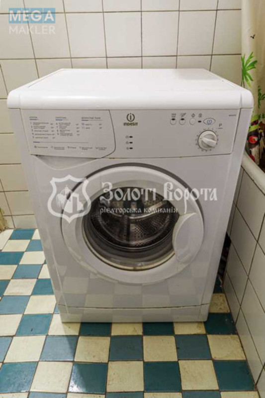 Продаж 2 кімнатної квартири (45/29/6), 5 пов. 5 пов. будинку, <a class="location-link" href="/kiev/" title="Недвижимость Київ">Київ</a>, <a class="location-link" href="/kiev/svyatoshinskij/" title="Недвижимость Святошинський район">Святошинський р-н</a>, Академіка Туполєва вул., 7 (изображение 9)