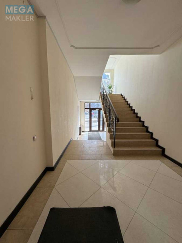 Продаж комерційної нерухомості, 32 кв.м, под офис, <a class="location-link" href="/kiev/" title="Недвижимость Київ">Київ</a>, <a class="location-link" href="/kiev/podolskij/" title="Недвижимость Подільський район">Подільський р-н</a>, Нижній Вал вул., 15 (изображение 9)