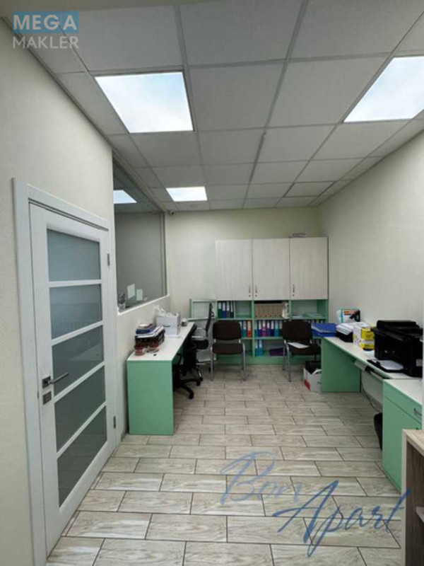 Продаж комерційної нерухомості, 125,40 кв.м, под офис, <a class="location-link" href="/kiev/" title="Недвижимость Київ">Київ</a>, <a class="location-link" href="/kiev/pecherskij/" title="Недвижимость Печерський район">Печерський р-н</a>, Андрія Верхогляда вул., 15 (изображение 7)