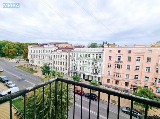 Оренда 2 кімнатної квартири, <a class="location-link" href="/kiev/" title="Недвижимость Київ">Київ</a>, <a class="location-link" href="/kiev/goloseevskij/" title="Недвижимость Голосіївський район">Голосіївський р-н</a>, Гетьмана Павла Скоропадського вулиця, 5 (изображение 10)