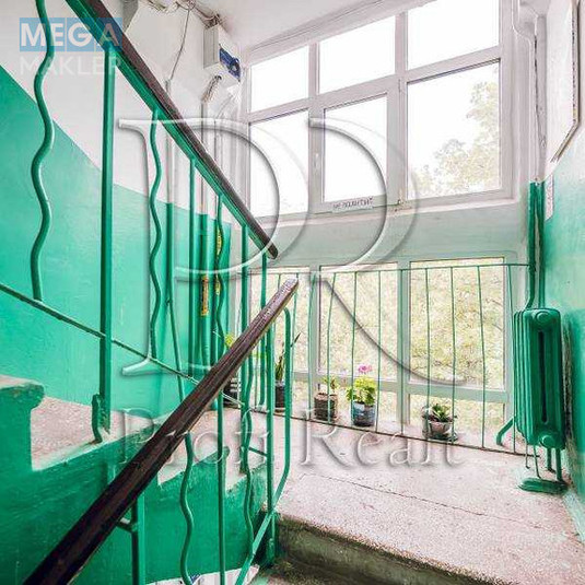 Продаж 2 кімнатної квартири (40/26/6), 4 пов. 5 пов. будинку, <a class="location-link" href="/kiev/" title="Недвижимость Київ">Київ</a>, <a class="location-link" href="/kiev/solomenskij/" title="Недвижимость Солом'янський район">Солом'янський р-н</a>, Антонова Авіаконструктора вулиця, 41 (изображение 12)