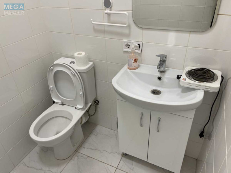 Продаж комерційної нерухомості, 103,50 кв.м, под офис, <a class="location-link" href="/kiev/" title="Недвижимость Київ">Київ</a>, <a class="location-link" href="/kiev/pecherskij/" title="Недвижимость Печерський район">Печерський р-н</a>, Липский пер., 9б (изображение 22)