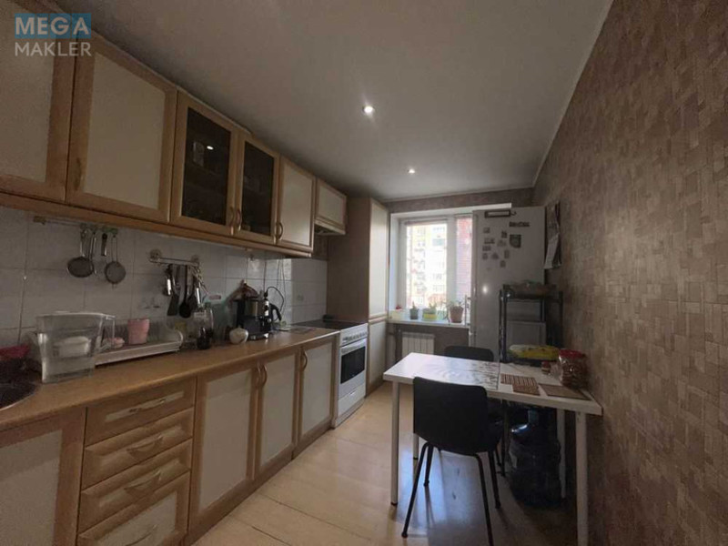 Продаж 3 кімнатної квартири (76/?/9), 4 пов. 12 пов. будинку, <a class="location-link" href="/kiev/" title="Недвижимость Київ">Київ</a>, <a class="location-link" href="/kiev/shevchenkovskij/" title="Недвижимость Шевченківський район">Шевченківський р-н</a>, Золотоустівська вул., 48 (изображение 2)