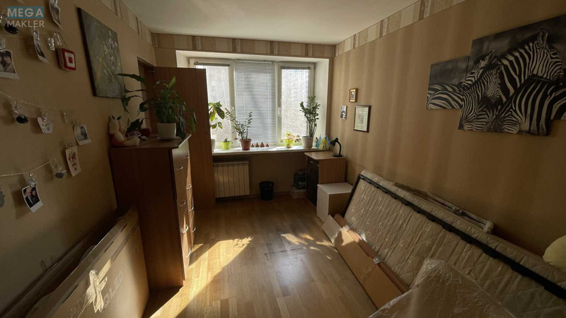 Продаж 3 кімнатної квартири (76/?/9), 4 пов. 12 пов. будинку, <a class="location-link" href="/kiev/" title="Недвижимость Київ">Київ</a>, <a class="location-link" href="/kiev/shevchenkovskij/" title="Недвижимость Шевченківський район">Шевченківський р-н</a>, Золотоустівська вул., 48 (изображение 9)