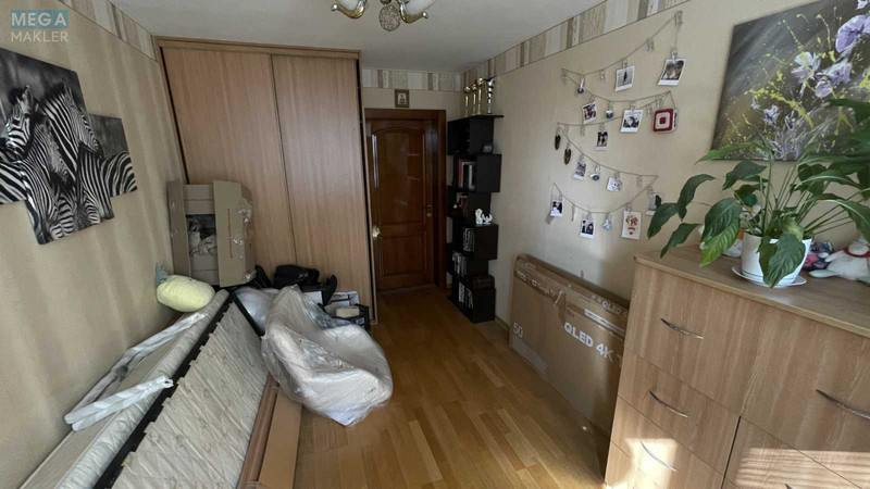 Продаж 3 кімнатної квартири (76/?/9), 4 пов. 12 пов. будинку, <a class="location-link" href="/kiev/" title="Недвижимость Київ">Київ</a>, <a class="location-link" href="/kiev/shevchenkovskij/" title="Недвижимость Шевченківський район">Шевченківський р-н</a>, Золотоустівська вул., 48 (изображение 10)