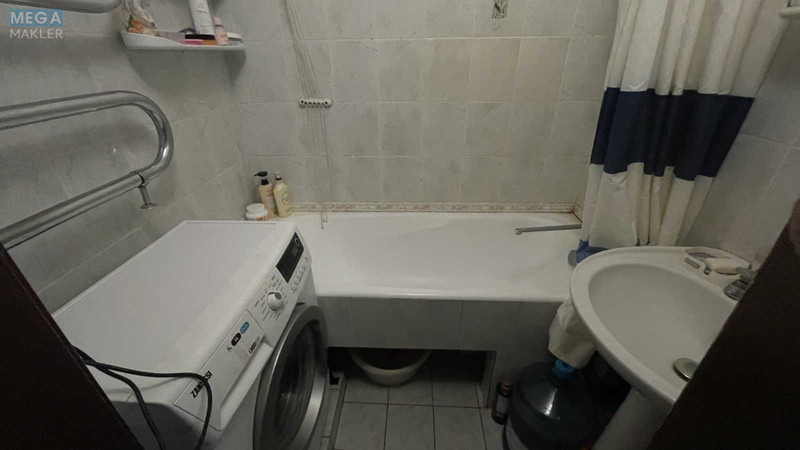 Продаж 3 кімнатної квартири (76/?/9), 4 пов. 12 пов. будинку, <a class="location-link" href="/kiev/" title="Недвижимость Київ">Київ</a>, <a class="location-link" href="/kiev/shevchenkovskij/" title="Недвижимость Шевченківський район">Шевченківський р-н</a>, Золотоустівська вул., 48 (изображение 19)