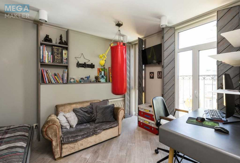 Продаж 4 кімнатної квартири (135/80/35), 9 пов. 11 пов. будинку, <a class="location-link" href="/kiev/" title="Недвижимость Київ">Київ</a>, <a class="location-link" href="/kiev/dneprovskij/" title="Недвижимость Дніпровський район">Дніпровський р-н</a>, Регенераторна вул., 4 (изображение 6)