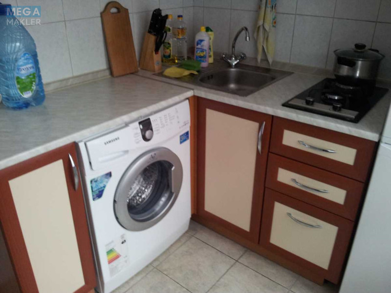 Оренда 1 кімнатної квартири, <a class="location-link" href="/kiev/" title="Недвижимость Київ">Київ</a>, <a class="location-link" href="/kiev/dneprovskij/" title="Недвижимость Дніпровський район">Дніпровський р-н</a>, Русанівська Набережна вул., 4/1 (изображение 2)