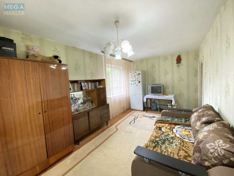 Продаж 2 кімнатної квартири (45/?/?), 4 пов. 9 пов. будинку, <a class="location-link" href="/kiev/" title="Недвижимость Київ">Київ</a>, <a class="location-link" href="/kiev/solomenskij/" title="Недвижимость Солом'янський район">Солом'янський р-н</a>, Метробудівська вул., 1/35 (изображение 4)