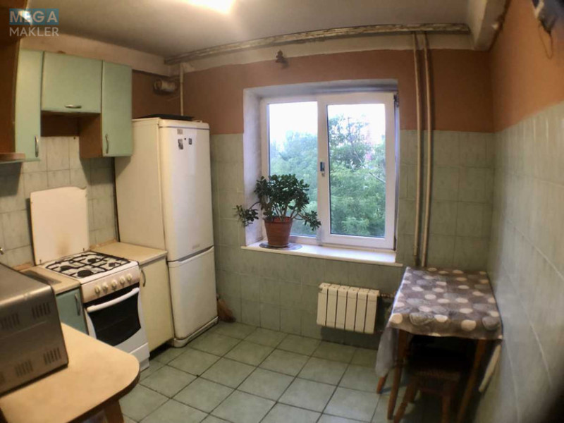 Продаж 2 кімнатної квартири (56/34/8), 4 пов. 9 пов. будинку, <a class="location-link" href="/kiev/" title="Недвижимость Київ">Київ</a>, <a class="location-link" href="/kiev/dneprovskij/" title="Недвижимость Дніпровський район">Дніпровський р-н</a>, Березняковская ул., 12 (изображение 7)