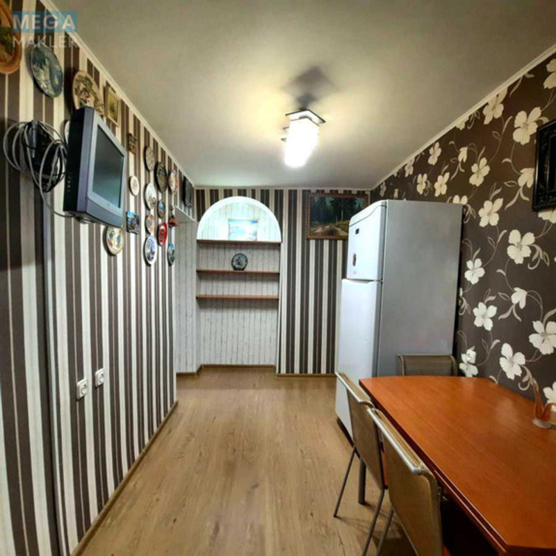 Продаж 3 кімнатної квартири (75/40/16), 3 пов. 14 пов. будинку, <a class="location-link" href="/kiev/" title="Недвижимость Київ">Київ</a>, <a class="location-link" href="/kiev/goloseevskij/" title="Недвижимость Голосіївський район">Голосіївський р-н</a>, Владимира Антоновича ул., 152 (изображение 4)