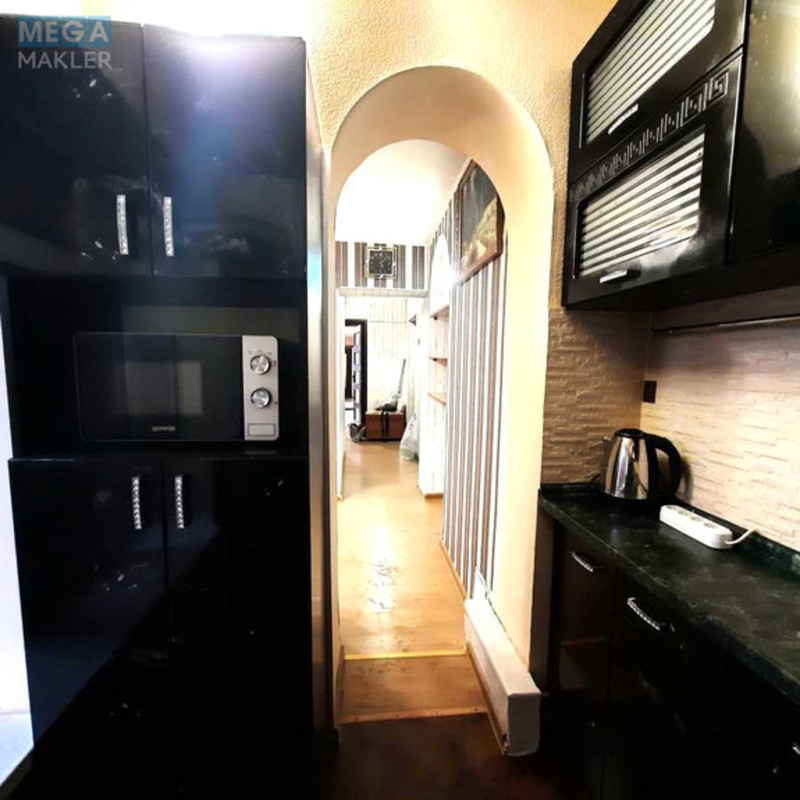 Продаж 3 кімнатної квартири (75/40/16), 3 пов. 14 пов. будинку, <a class="location-link" href="/kiev/" title="Недвижимость Київ">Київ</a>, <a class="location-link" href="/kiev/goloseevskij/" title="Недвижимость Голосіївський район">Голосіївський р-н</a>, Владимира Антоновича ул., 152 (изображение 8)