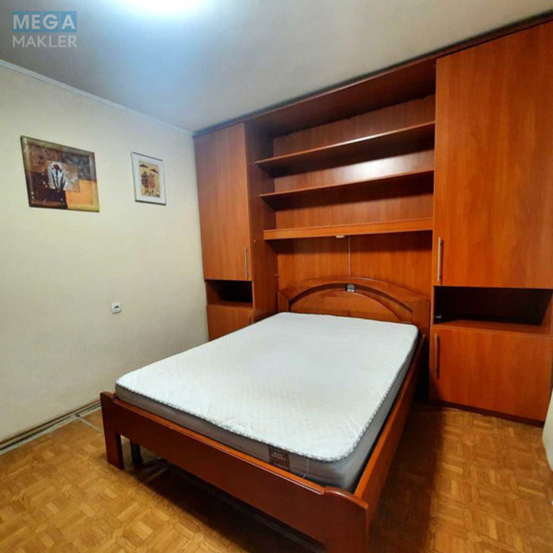 Продаж 3 кімнатної квартири (75/40/16), 3 пов. 14 пов. будинку, <a class="location-link" href="/kiev/" title="Недвижимость Київ">Київ</a>, <a class="location-link" href="/kiev/goloseevskij/" title="Недвижимость Голосіївський район">Голосіївський р-н</a>, Владимира Антоновича ул., 152 (изображение 11)