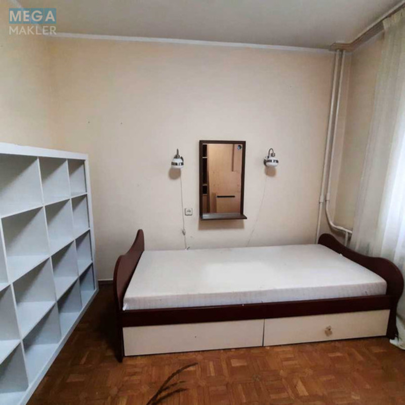Продаж 3 кімнатної квартири (75/40/16), 3 пов. 14 пов. будинку, <a class="location-link" href="/kiev/" title="Недвижимость Київ">Київ</a>, <a class="location-link" href="/kiev/goloseevskij/" title="Недвижимость Голосіївський район">Голосіївський р-н</a>, Владимира Антоновича ул., 152 (изображение 16)