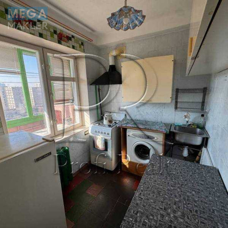 Продаж 3 кімнатної квартири (59/39/7), 9 пов. 9 пов. будинку, <a class="location-link" href="/kiev/" title="Недвижимость Київ">Київ</a>, <a class="location-link" href="/kiev/dneprovskij/" title="Недвижимость Дніпровський район">Дніпровський р-н</a>, Шумського Юрія вулиця, 4А (изображение 6)