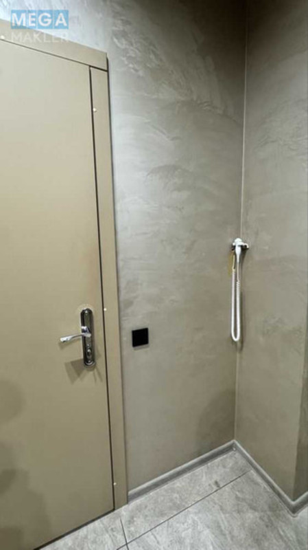 Продаж комерційної нерухомості, 138 кв.м, под магазин, <a class="location-link" href="/kiev/" title="Недвижимость Київ">Київ</a>, <a class="location-link" href="/kiev/pecherskij/" title="Недвижимость Печерський район">Печерський р-н</a>, Василя Тютюнника вул., 51/1а (изображение 3)