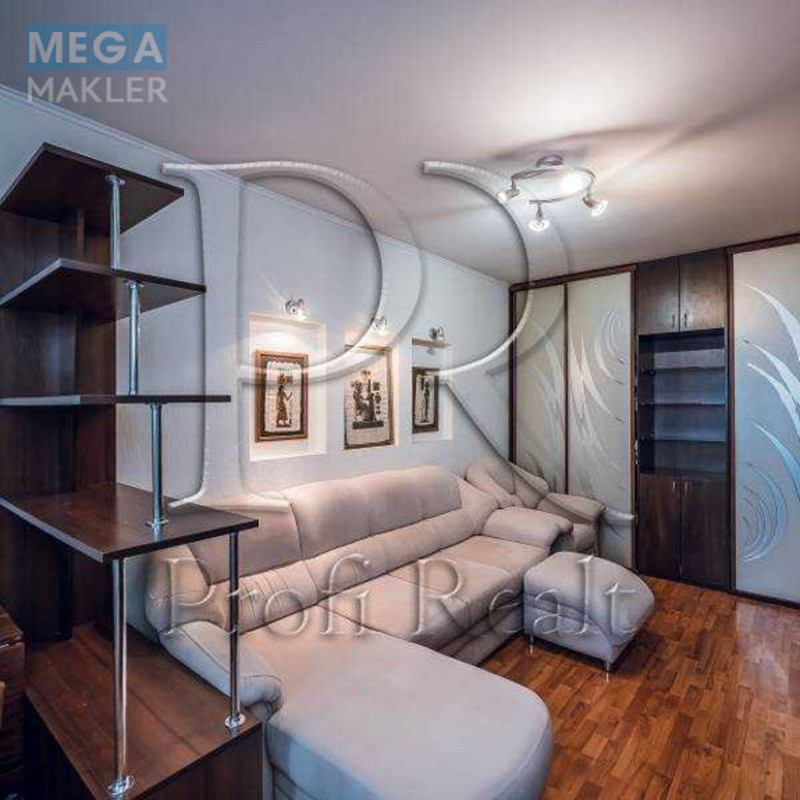 Продаж 3 кімнатної квартири (72/42/8), 16 пов. 18 пов. будинку, <a class="location-link" href="/kiev/" title="Недвижимость Київ">Київ</a>, <a class="location-link" href="/kiev/goloseevskij/" title="Недвижимость Голосіївський район">Голосіївський р-н</a>, Глушкова Академіка проспект, 45 (изображение 2)