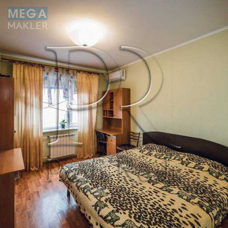 Продаж 3 кімнатної квартири (72/42/8), 16 пов. 18 пов. будинку, <a class="location-link" href="/kiev/" title="Недвижимость Київ">Київ</a>, <a class="location-link" href="/kiev/goloseevskij/" title="Недвижимость Голосіївський район">Голосіївський р-н</a>, Глушкова Академіка проспект, 45 (изображение 4)