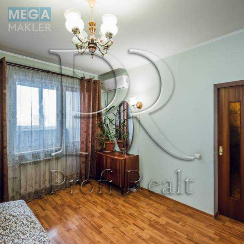 Продаж 3 кімнатної квартири (72/42/8), 16 пов. 18 пов. будинку, <a class="location-link" href="/kiev/" title="Недвижимость Київ">Київ</a>, <a class="location-link" href="/kiev/goloseevskij/" title="Недвижимость Голосіївський район">Голосіївський р-н</a>, Глушкова Академіка проспект, 45 (изображение 8)