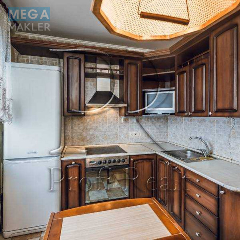 Продаж 3 кімнатної квартири (72/42/8), 16 пов. 18 пов. будинку, <a class="location-link" href="/kiev/" title="Недвижимость Київ">Київ</a>, <a class="location-link" href="/kiev/goloseevskij/" title="Недвижимость Голосіївський район">Голосіївський р-н</a>, Глушкова Академіка проспект, 45 (изображение 11)