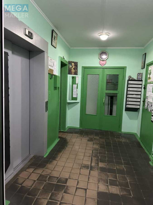 Продаж 3 кімнатної квартири (76/42/8), 3 пов. 18 пов. будинку, <a class="location-link" href="/kiev/" title="Недвижимость Київ">Київ</a>, <a class="location-link" href="/kiev/goloseevskij/" title="Недвижимость Голосіївський район">Голосіївський р-н</a>, Академика Глушкова просп., 33 (изображение 5)