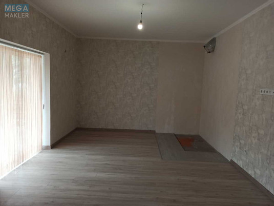 Продаж дома, 2&nbsp;поверху, 404&nbsp;кв.м, 7&nbsp;кімнат, ділянка 14&nbsp;соток, <a class="location-link" href="/zdvizhovka/" title="Недвижимость Здвижівка">Здвижівка</a>, Покровська, 15В (изображение 11)