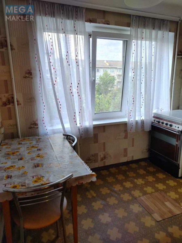 Оренда 1 кімнатної квартири, <a class="location-link" href="/kiev/" title="Недвижимость Київ">Київ</a>, <a class="location-link" href="/kiev/dneprovskij/" title="Недвижимость Дніпровський район">Дніпровський р-н</a>, Будівельників вул., 11 (изображение 7)
