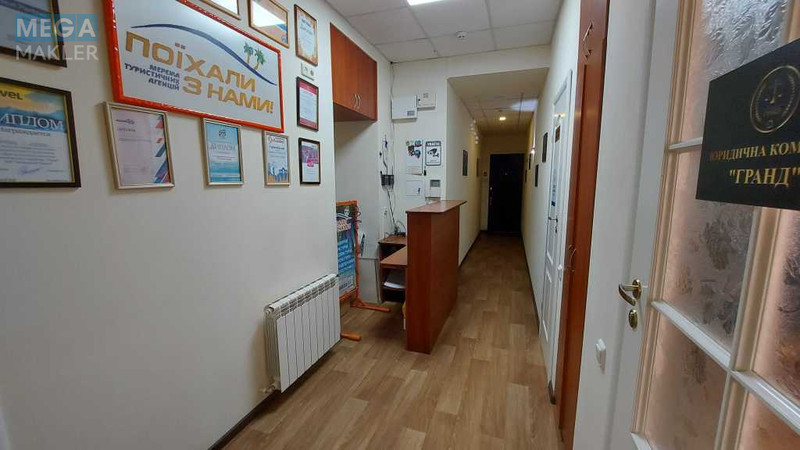 Оренда комерційної нерухомості, 35 кв.м, под офис, <a class="location-link" href="/kiev/" title="Недвижимость Київ">Київ</a>, <a class="location-link" href="/kiev/pecherskij/" title="Недвижимость Печерський район">Печерський р-н</a>, Еспланадна вул., 28 (изображение 3)
