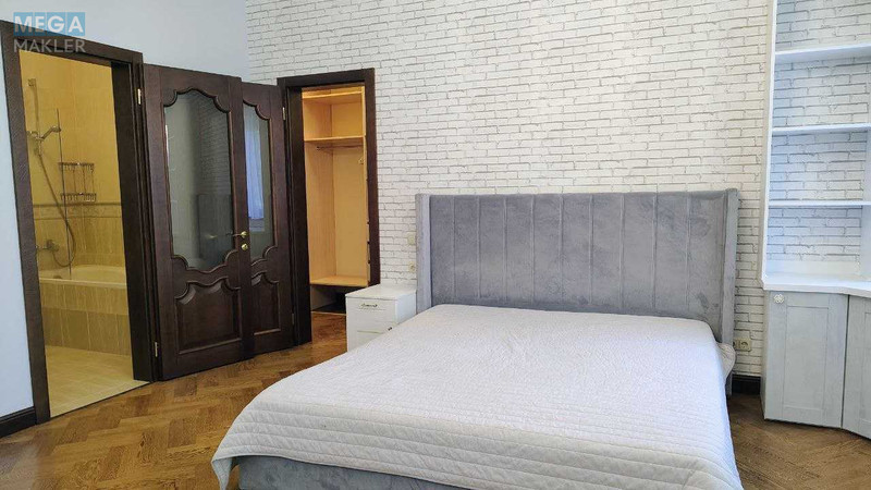 Продаж дома, 3 поверху, 495 кв.м, 5 кімнат, ділянка 13 соток, <a class="location-link" href="/lesniki-selo/" title="Недвижимость Лісники">Лісники</a>, Стешки (изображение 16)