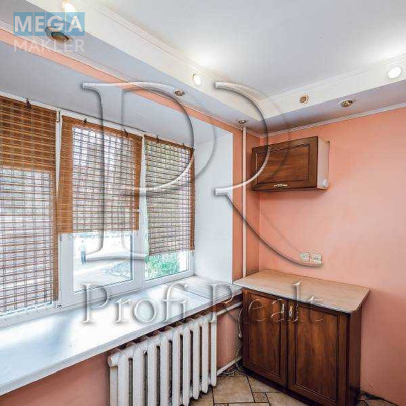 Продаж 3 кімнатної квартири (60/42/9), 1 пов. 9 пов. будинку, <a class="location-link" href="/kiev/" title="Недвижимость Київ">Київ</a>, <a class="location-link" href="/kiev/solomenskij/" title="Недвижимость Солом'янський район">Солом'янський р-н</a>, Борщагівська вулиця, 99 (изображение 3)