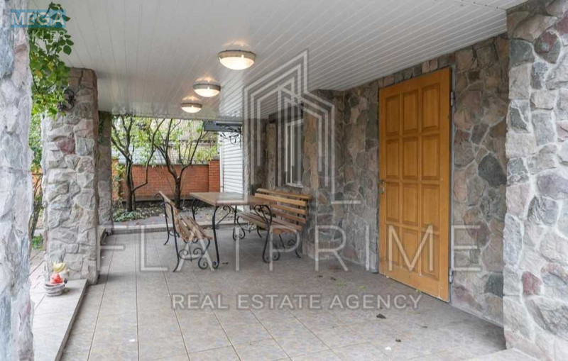 Продаж дома, 3 поверху, 130 кв.м, 5 кімнат, ділянка 4 сотки, <a class="location-link" href="/kiev/" title="Недвижимость Київ">Київ</a>, <a class="location-link" href="/kiev/obolonskij/" title="Недвижимость Оболонський район">Оболонський р-н</a>, 1-а лінія вул. (изображение 18)