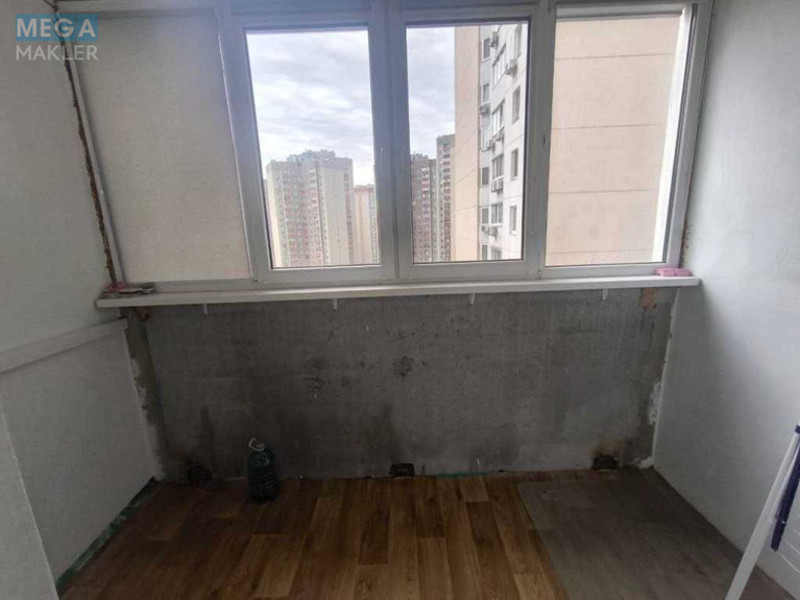 Продаж 2 кімнатної квартири (67/?/12), 14 пов. 25 пов. будинку, <a class="location-link" href="/kiev/" title="Недвижимость Київ">Київ</a>, <a class="location-link" href="/kiev/darnickij/" title="Недвижимость Дарницький район">Дарницький р-н</a>, Урловская ул., 38а (изображение 9)