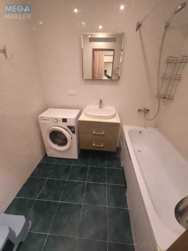 Продаж 2 кімнатної квартири (67/?/12), 14 пов. 25 пов. будинку, <a class="location-link" href="/kiev/" title="Недвижимость Київ">Київ</a>, <a class="location-link" href="/kiev/darnickij/" title="Недвижимость Дарницький район">Дарницький р-н</a>, Урловская ул., 38а (изображение 11)