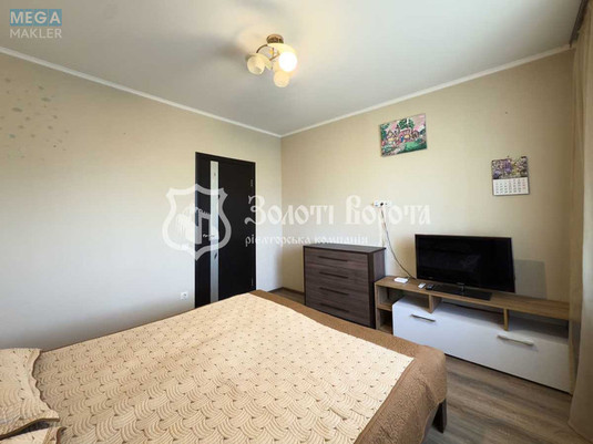 Продаж 2 кімнатної квартири (53,5/30/8,3), 6 пов. 13 пов. будинку, <a class="location-link" href="/kiev/" title="Недвижимость Київ">Київ</a>, <a class="location-link" href="/kiev/svyatoshinskij/" title="Недвижимость Святошинський район">Святошинський р-н</a>, Чорнобильська вул., 24/26 (изображение 14)
