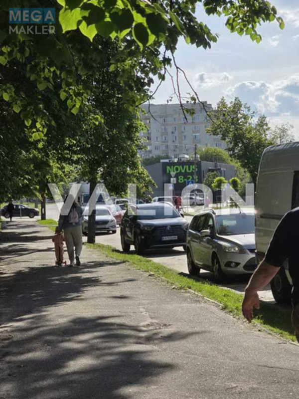 Продаж 2 кімнатної квартири (53/28/5,5), 1 пов. 9 пов. будинку, <a class="location-link" href="/kiev/" title="Недвижимость Київ">Київ</a>, <a class="location-link" href="/kiev/svyatoshinskij/" title="Недвижимость Святошинський район">Святошинський р-н</a>, Жмеринська вул., 16 (изображение 20)