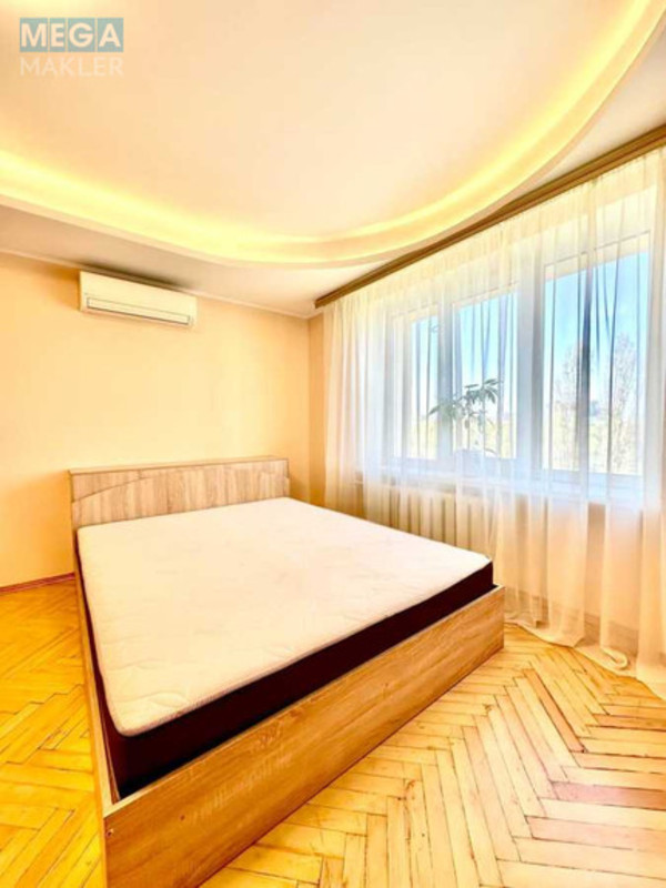 Продаж 3 кімнатної квартири (64/47/7), 9 пов. 10 пов. будинку, <a class="location-link" href="/kiev/" title="Недвижимость Київ">Київ</a>, <a class="location-link" href="/kiev/shevchenkovskij/" title="Недвижимость Шевченківський район">Шевченківський р-н</a>, Богдана Гаврилишина ул., 11 (изображение 3)