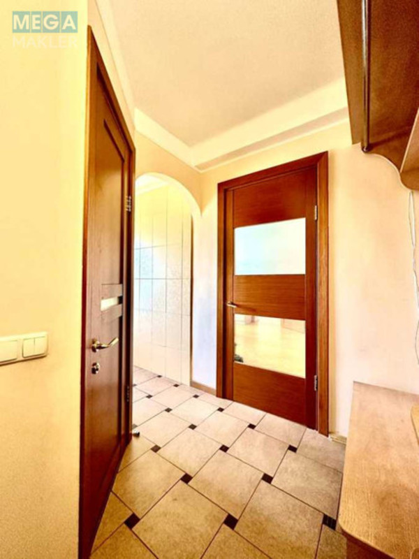 Продаж 3 кімнатної квартири (64/47/7), 9 пов. 10 пов. будинку, <a class="location-link" href="/kiev/" title="Недвижимость Київ">Київ</a>, <a class="location-link" href="/kiev/shevchenkovskij/" title="Недвижимость Шевченківський район">Шевченківський р-н</a>, Богдана Гаврилишина ул., 11 (изображение 10)