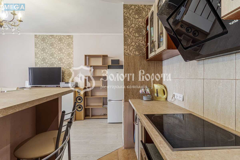 Продаж 1 кімнатної квартири (37,3/26/5), 12 пов. 17 пов. будинку, <a class="location-link" href="/kiev/" title="Недвижимость Київ">Київ</a>, <a class="location-link" href="/kiev/svyatoshinskij/" title="Недвижимость Святошинський район">Святошинський р-н</a>, Клавдіївська вул., 40г (изображение 3)