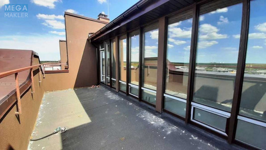 Продаж 4 кімнатної квартири (170/91/48), 10 пов. 11 пов. будинку, <a class="location-link" href="/kiev/" title="Недвижимость Київ">Київ</a>, <a class="location-link" href="/kiev/desnyanskij/" title="Недвижимость Деснянський район">Деснянський р-н</a>, Радистів вул., 34 (изображение 13)
