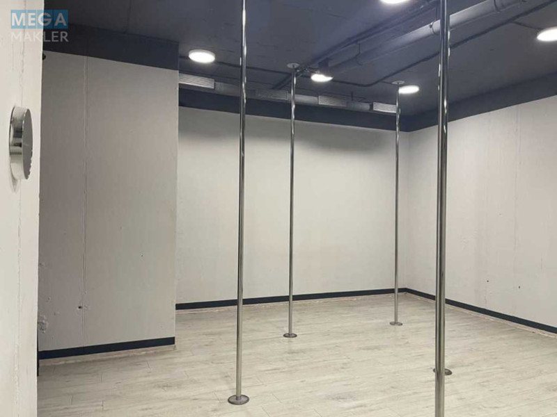 Продаж окремої будівлі/побудови, 63&nbsp;кв.м, <a class="location-link" href="/kiev/" title="Недвижимость Київ">Київ</a>, <a class="location-link" href="/kiev/darnickij/" title="Недвижимость Дарницький район">Дарницький р-н</a>, Анны Ахматовой ул., 30 (изображение 7)