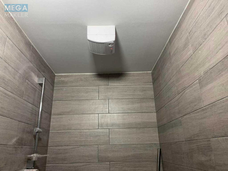 Продаж окремої будівлі/побудови, 63&nbsp;кв.м, <a class="location-link" href="/kiev/" title="Недвижимость Київ">Київ</a>, <a class="location-link" href="/kiev/darnickij/" title="Недвижимость Дарницький район">Дарницький р-н</a>, Анны Ахматовой ул., 30 (изображение 10)